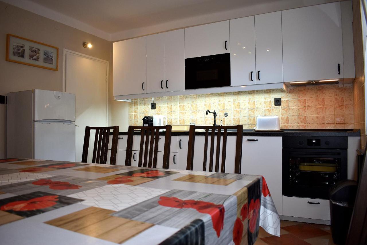 Tanay Vendeghaz Villa Balatonfured Bagian luar foto