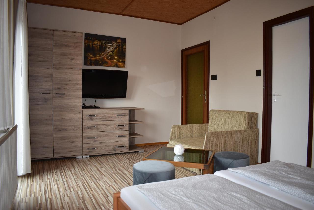 Tanay Vendeghaz Villa Balatonfured Bagian luar foto