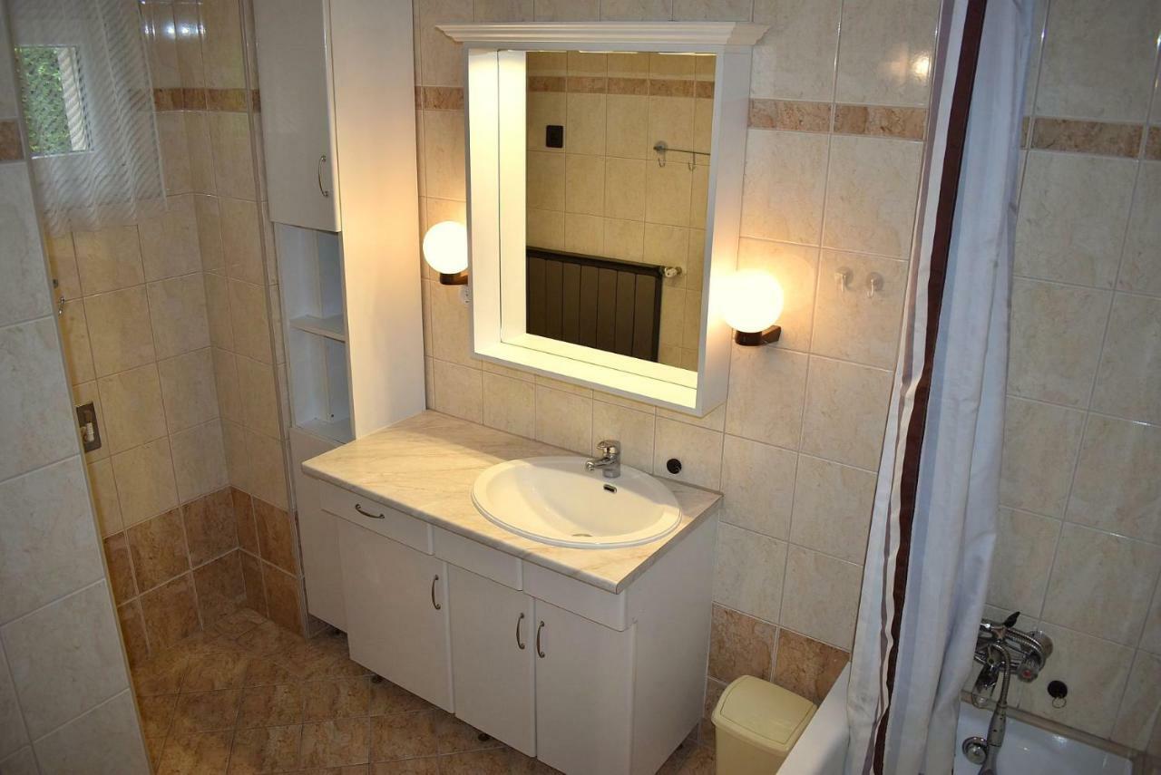 Tanay Vendeghaz Villa Balatonfured Bagian luar foto