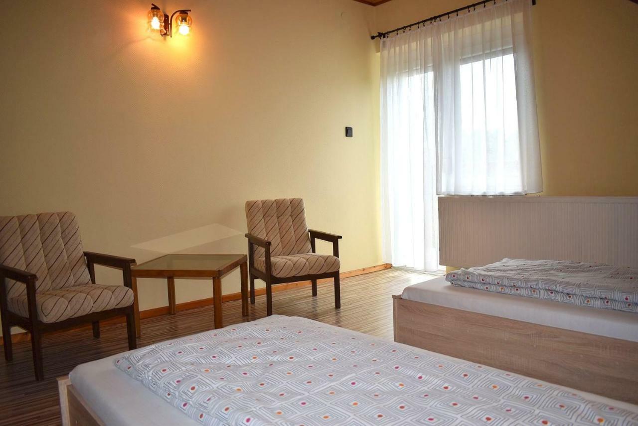 Tanay Vendeghaz Villa Balatonfured Bagian luar foto
